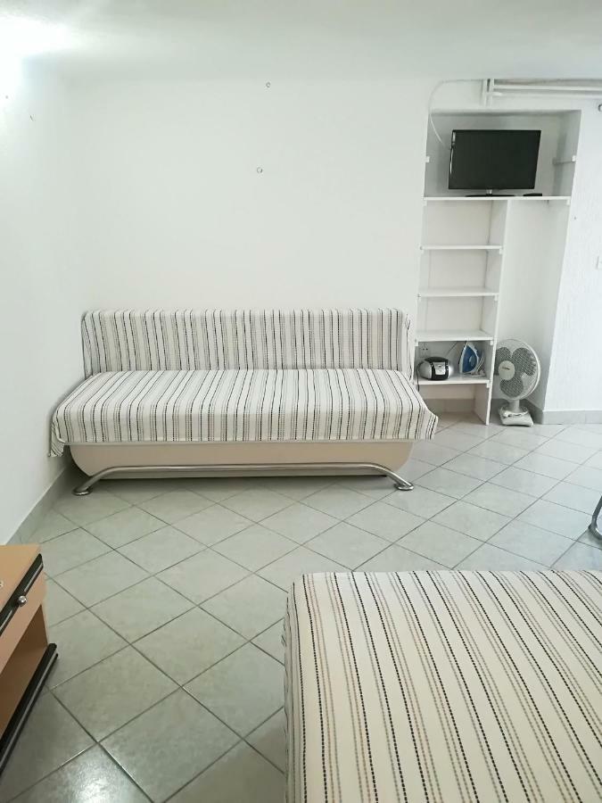 Apartment And Rooms Markovic سينج المظهر الخارجي الصورة